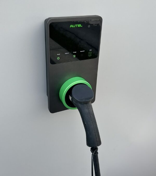 Client PRO - Borne Autel maxi charger 22 KW - Voreppe - Promaxelec