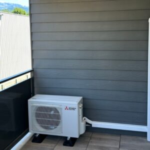 Groupe extérieur d'une climatisation mono split Mitsubishi 3.5 KW – Meylan (38) - Promaxelec