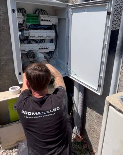 installation d'un tableau électrique par electricien Grenoble Promaxelec 